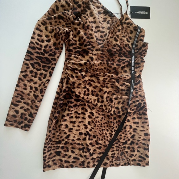 PRETTYLITTLETHING DRESS - Picture 13 of 14